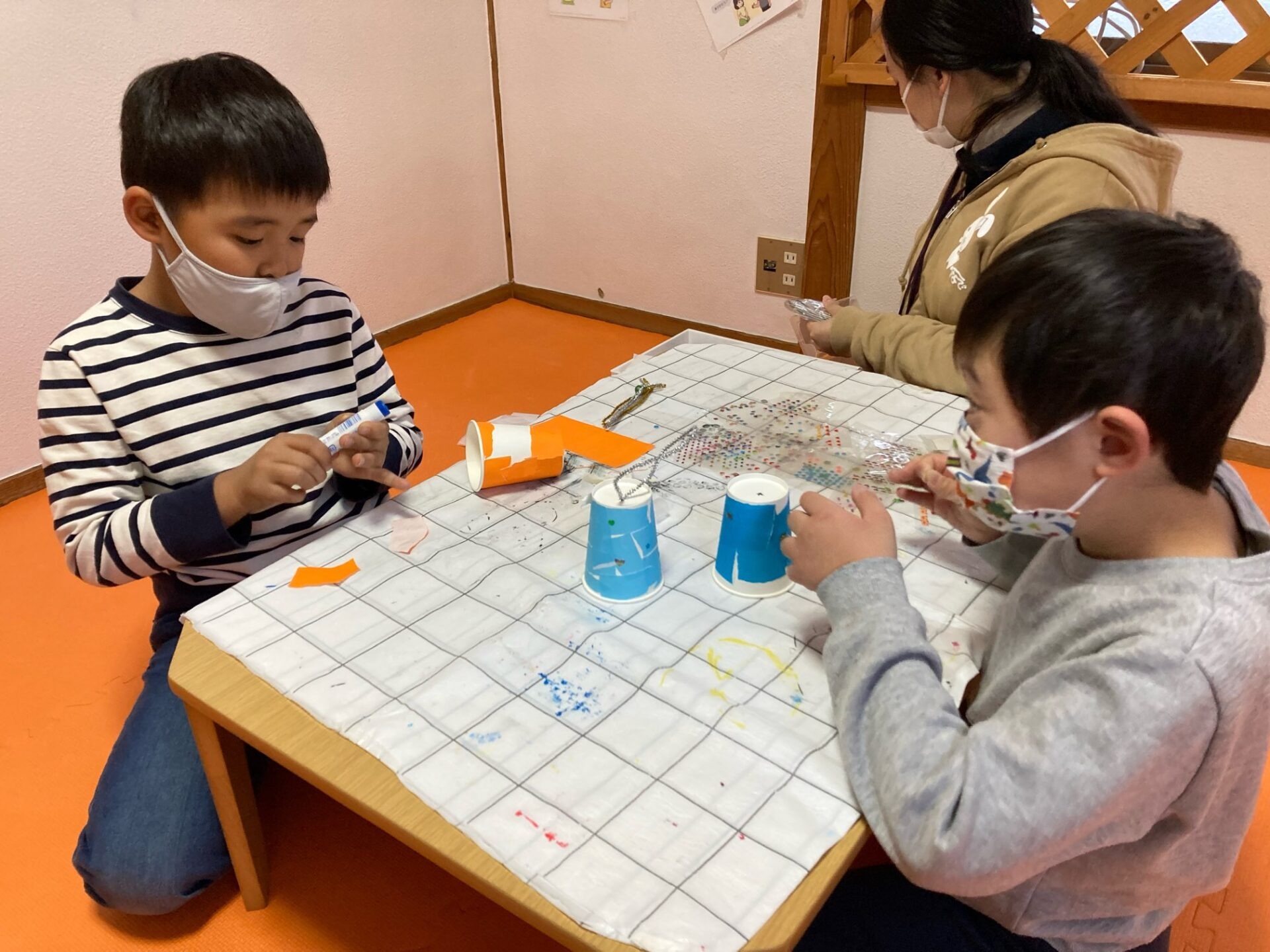 12月22日(水)  紙コップベル制作