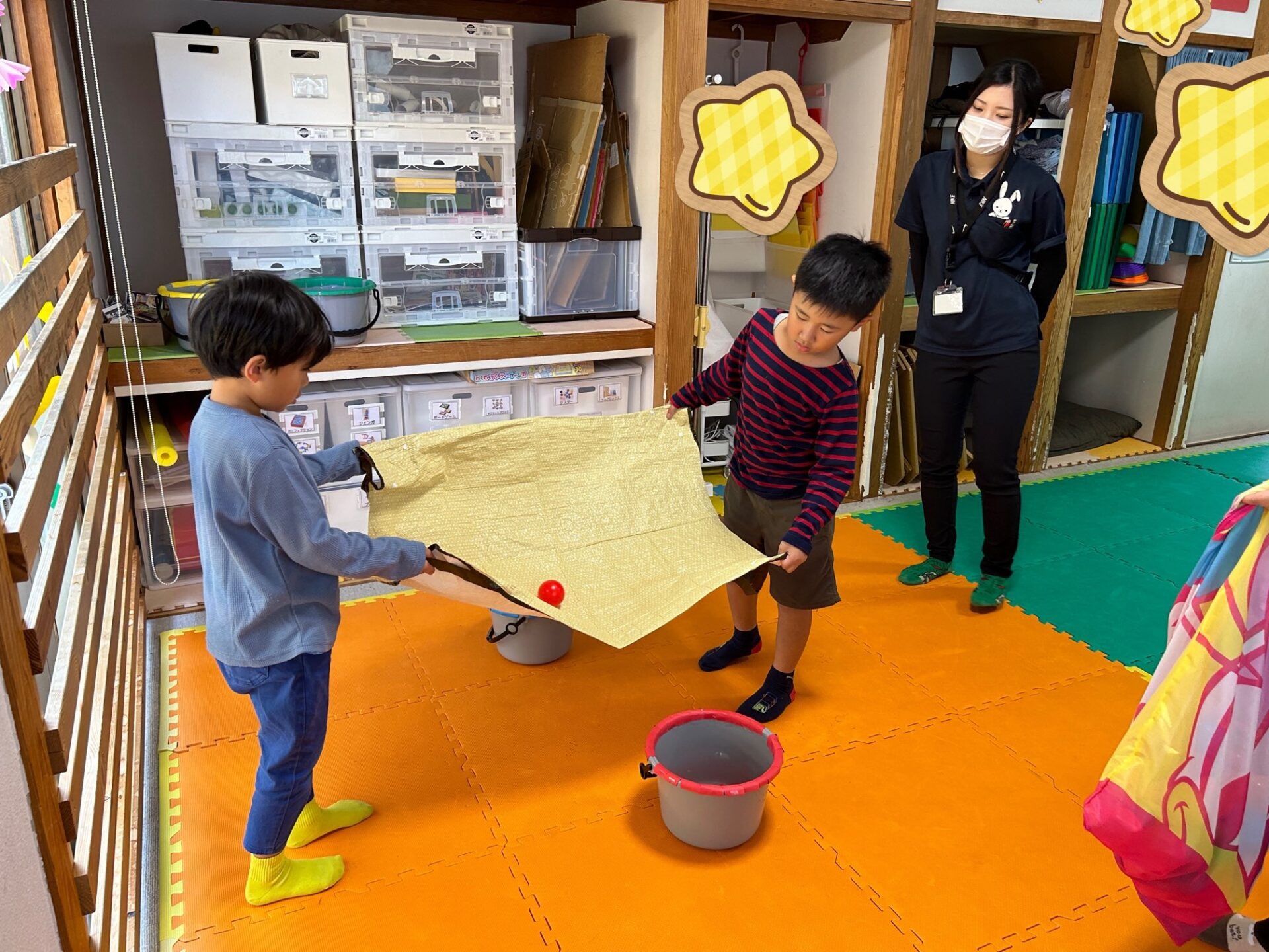 10月4日(金)  コロコロ色分けゲーム