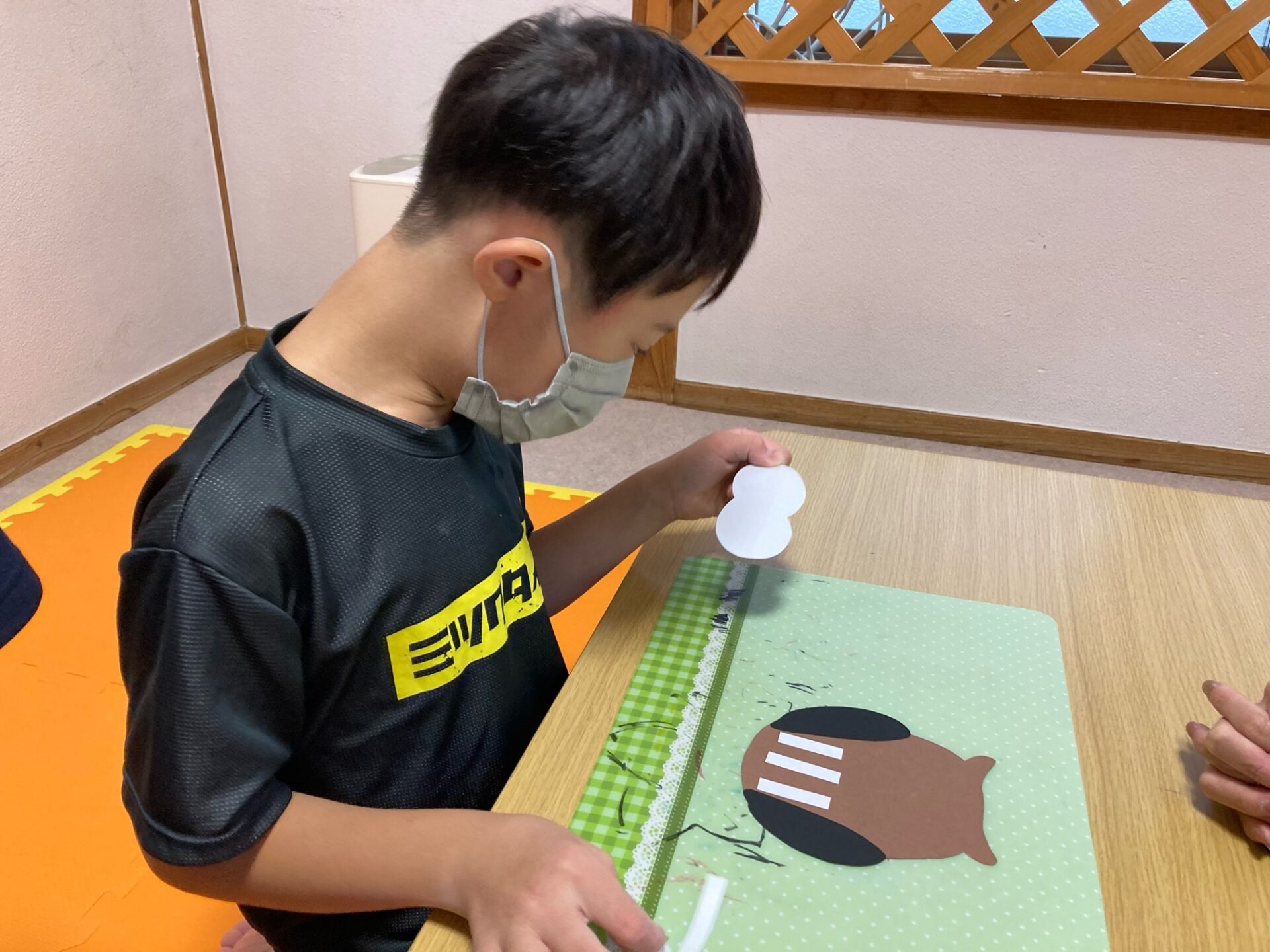 9月22日(金)  ふわふわフクロウ制作