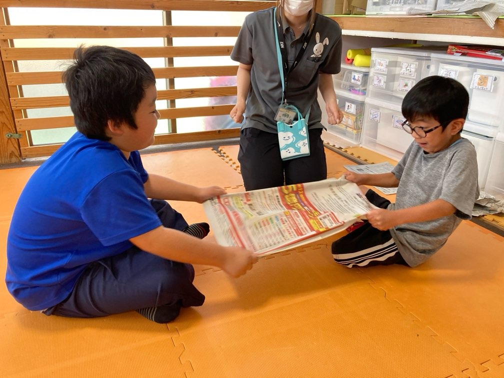 7月16日(水)  新聞紙やぶりゲーム