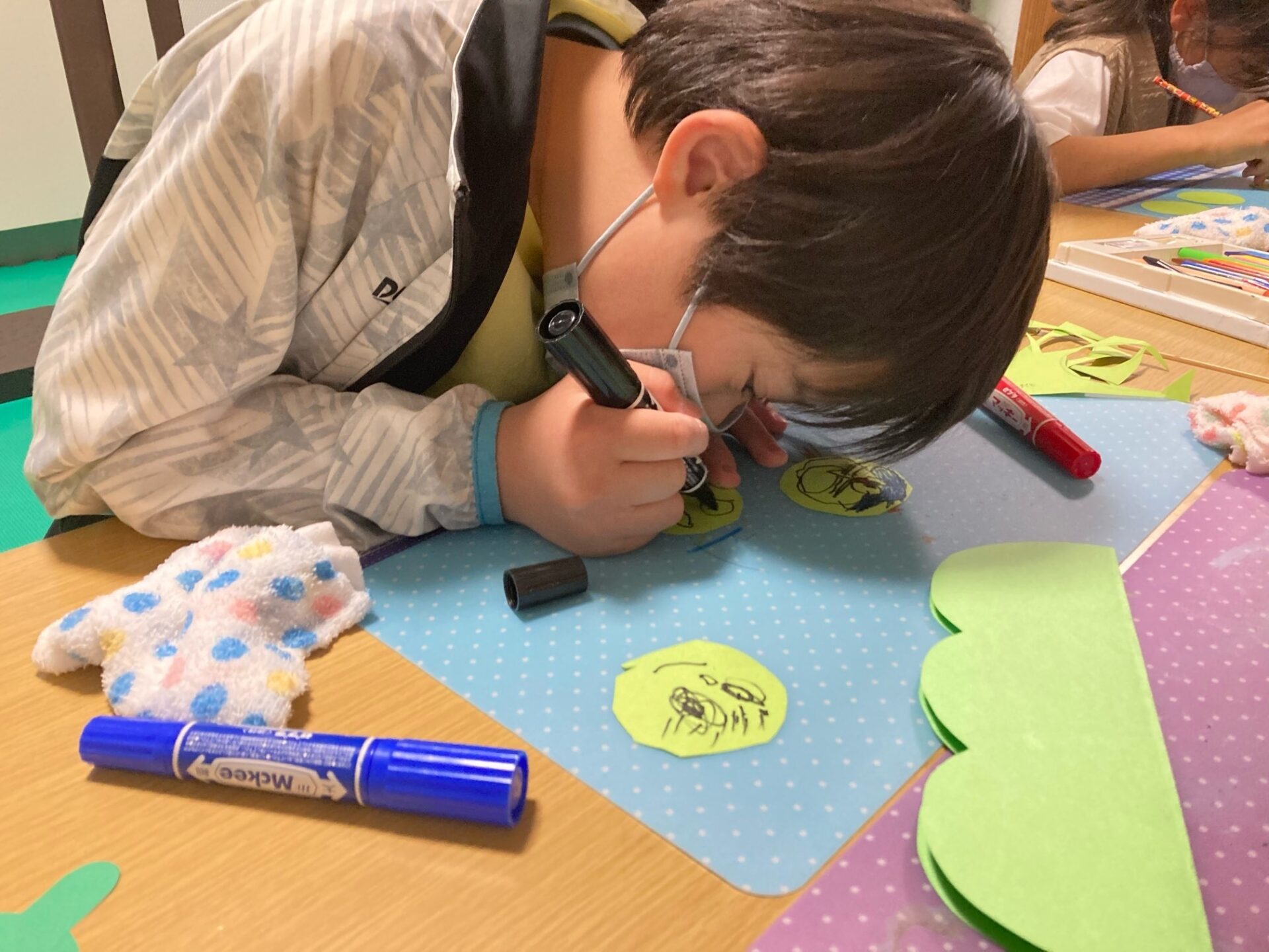 5月22日(月)  パカっとおまめさん制作