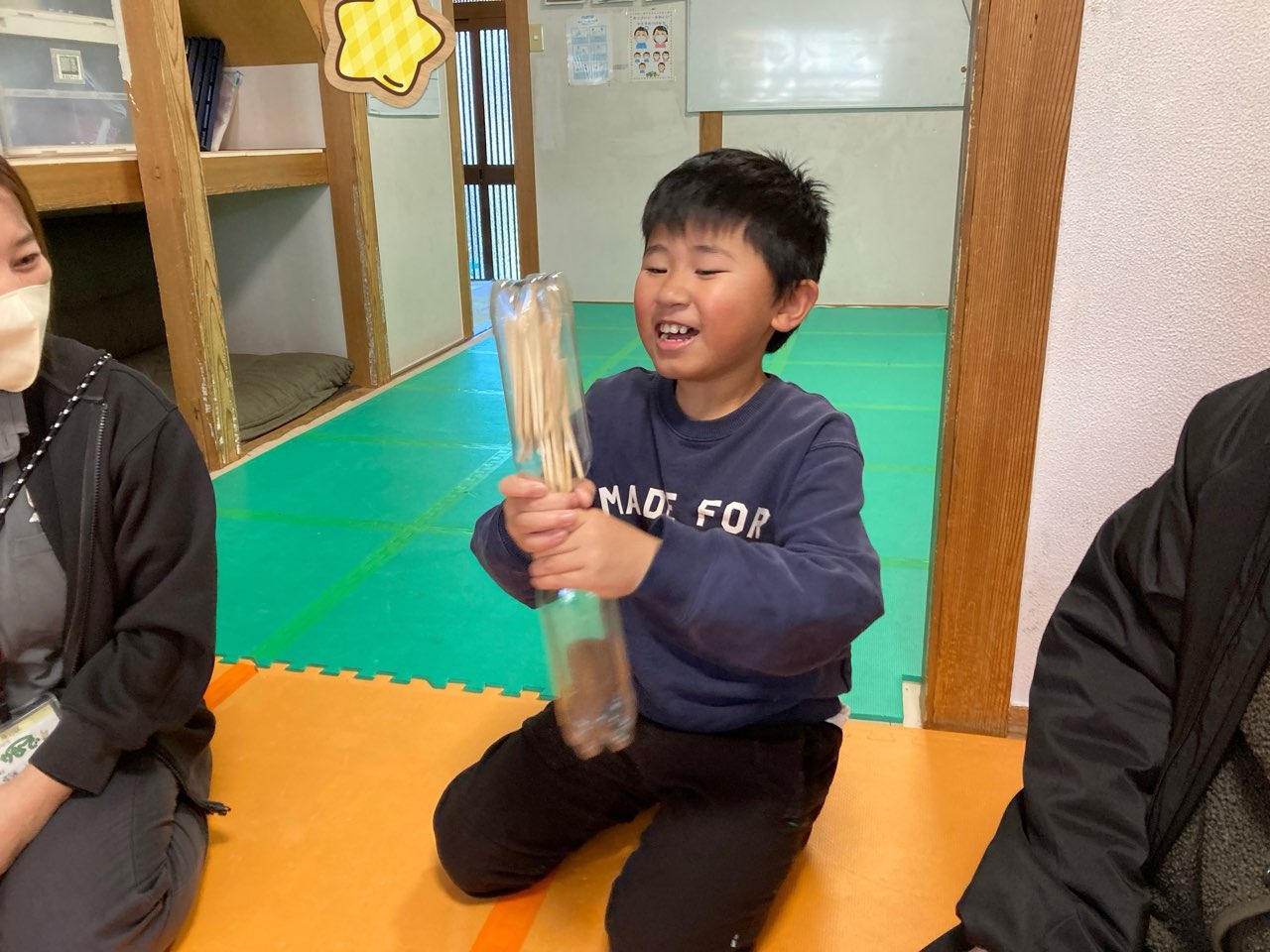 1月8日(木)  割り箸落としゲーム