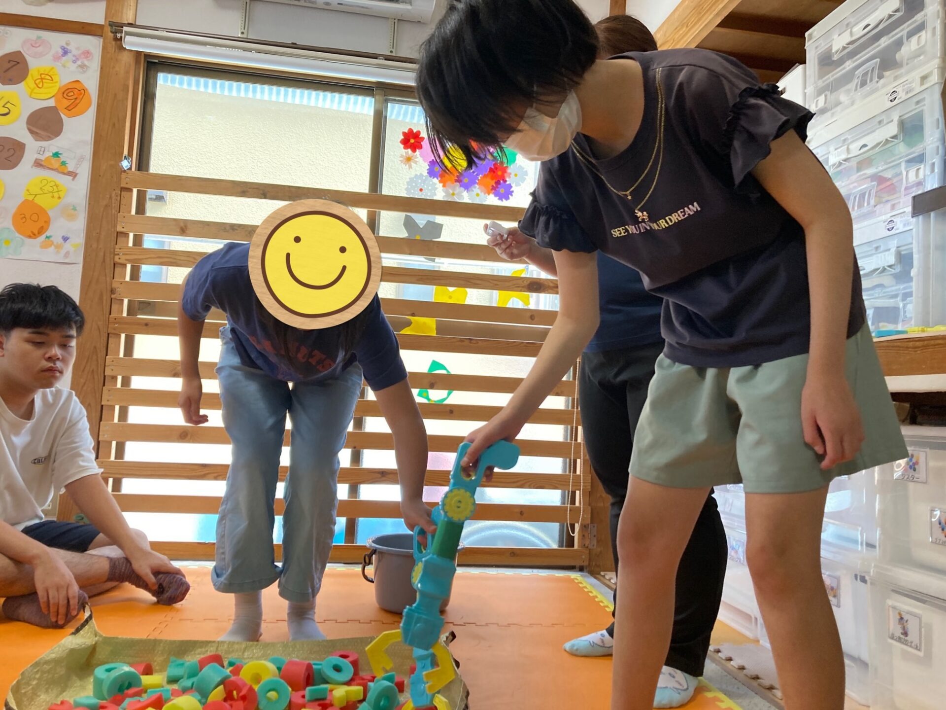 9月24日(火)  スポンジはさみゲーム