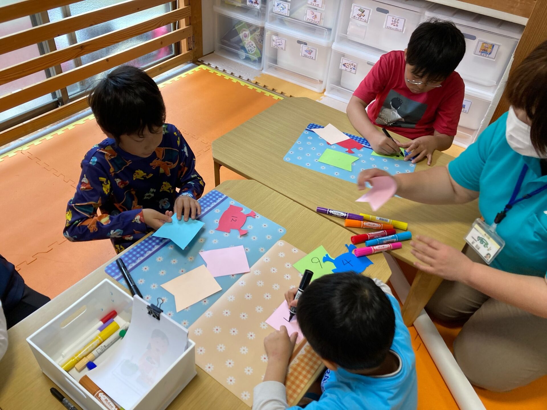 4月27日(土)  5月のカレンダー制作