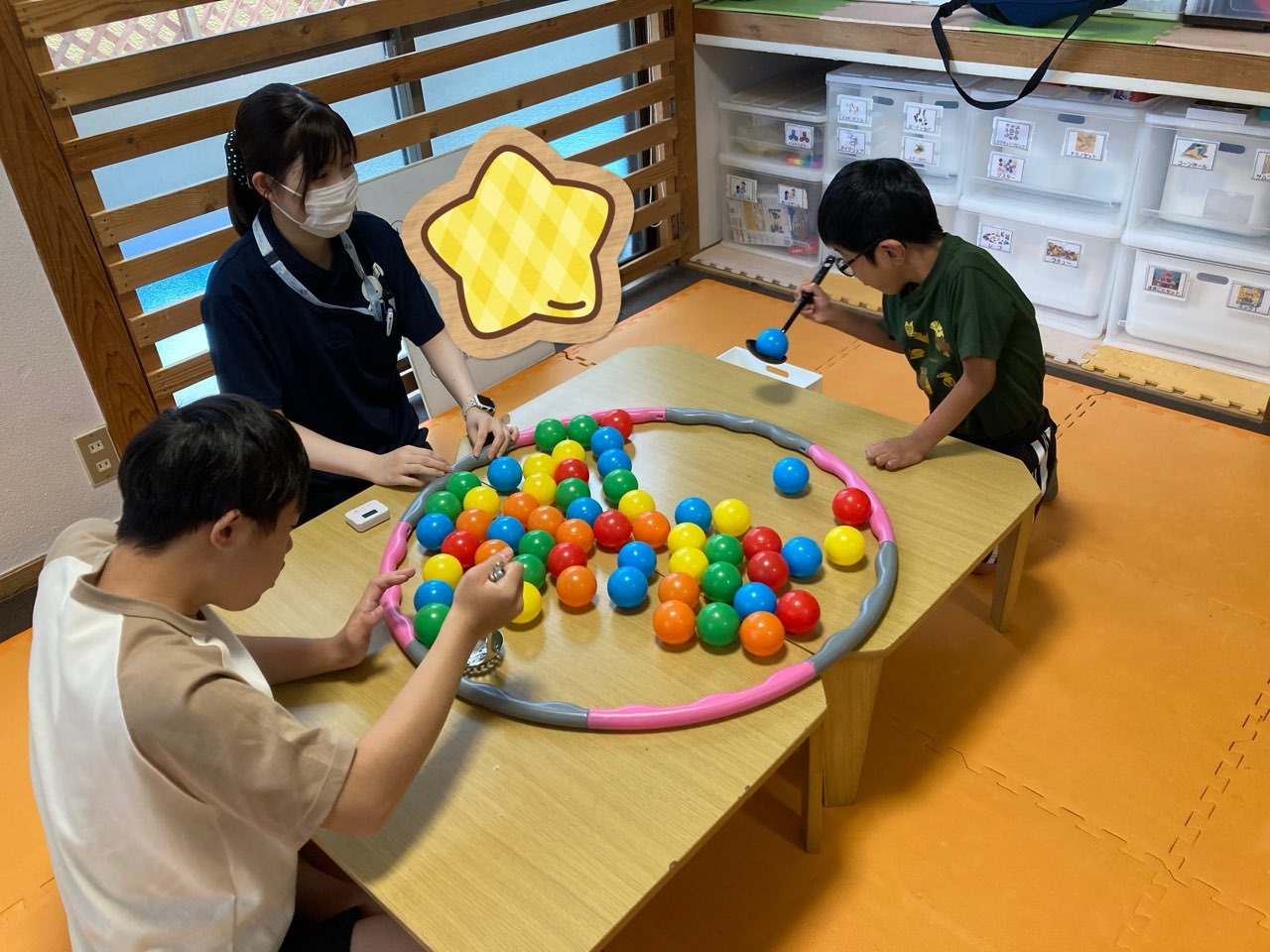 9月10日(水)  スプーンでボールすくい