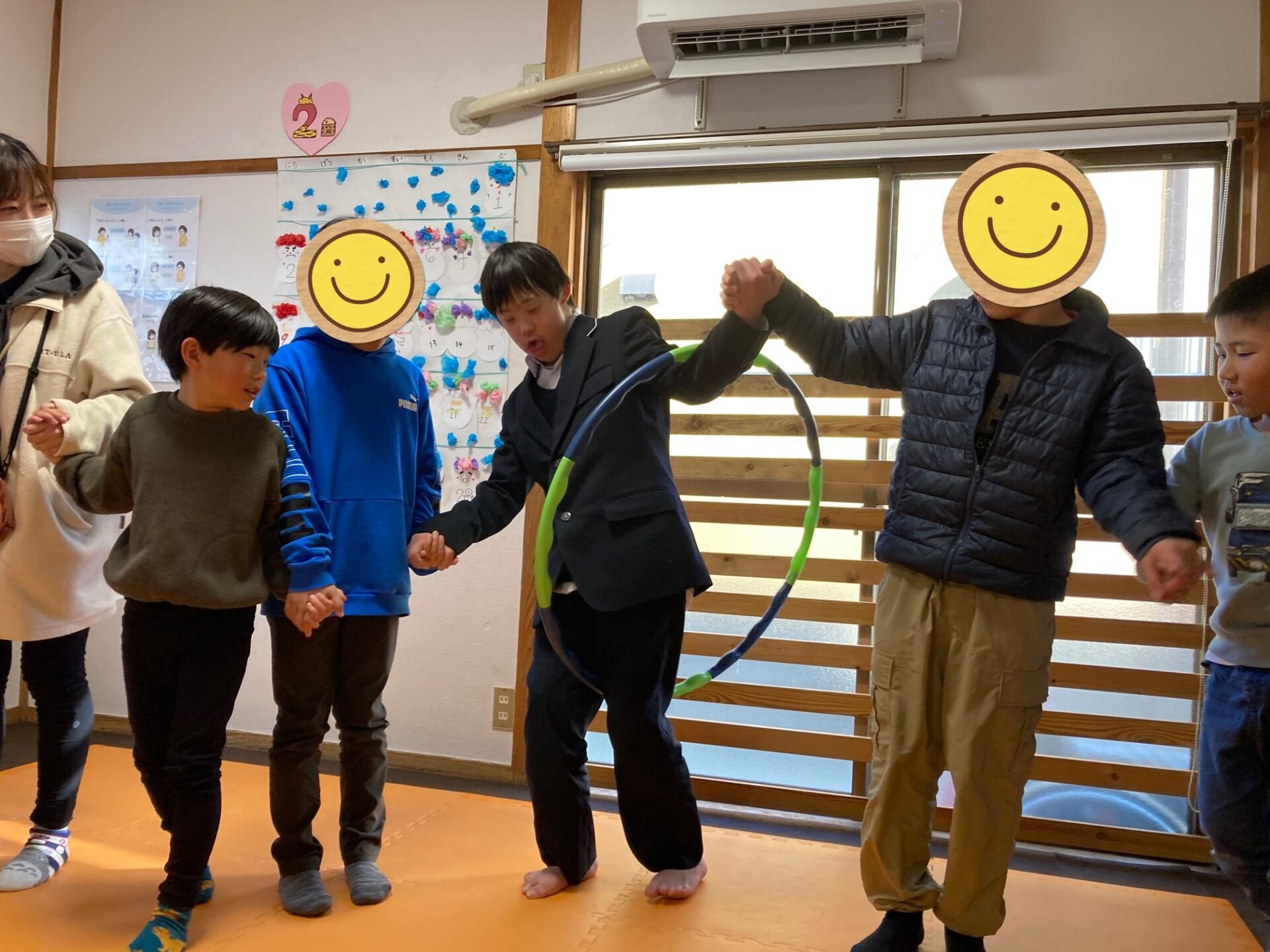 2月21日(金)  フラフープを運べ！