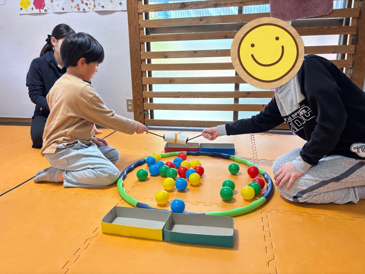 11月21日(金)  紙コップボール運び