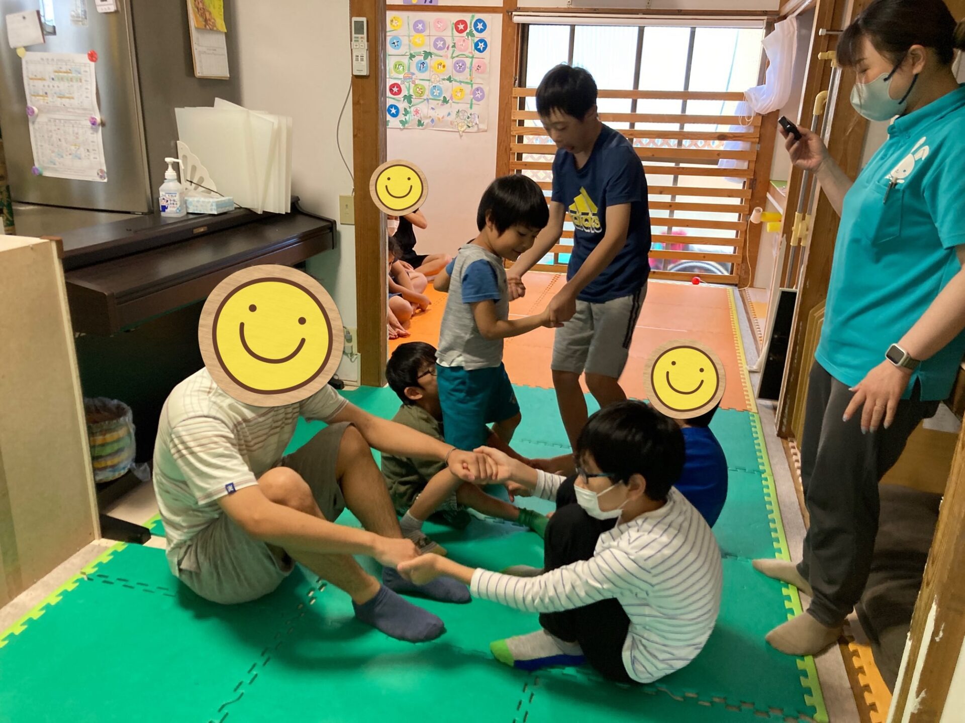 7月22日(月)  手つなぎ競争