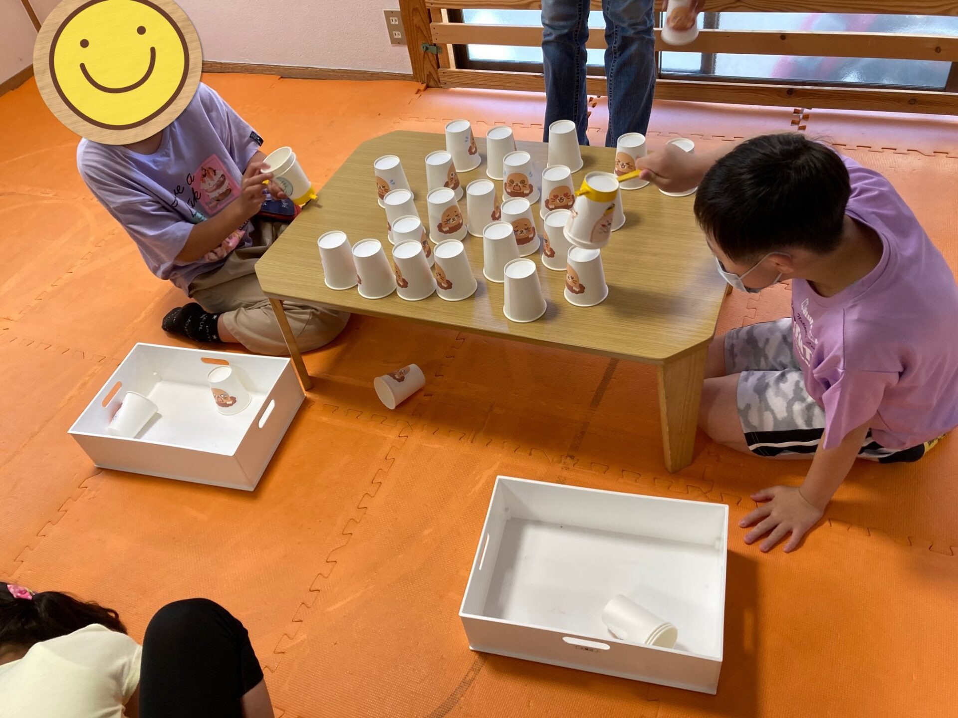 6月16日(金)  紙コップもぐらたたき