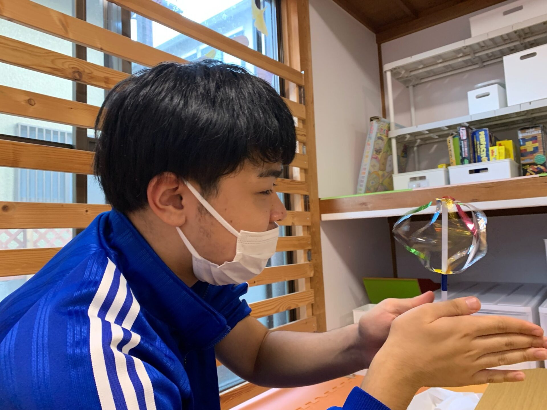 10月27日(木)  キラキラしゃぼん制作