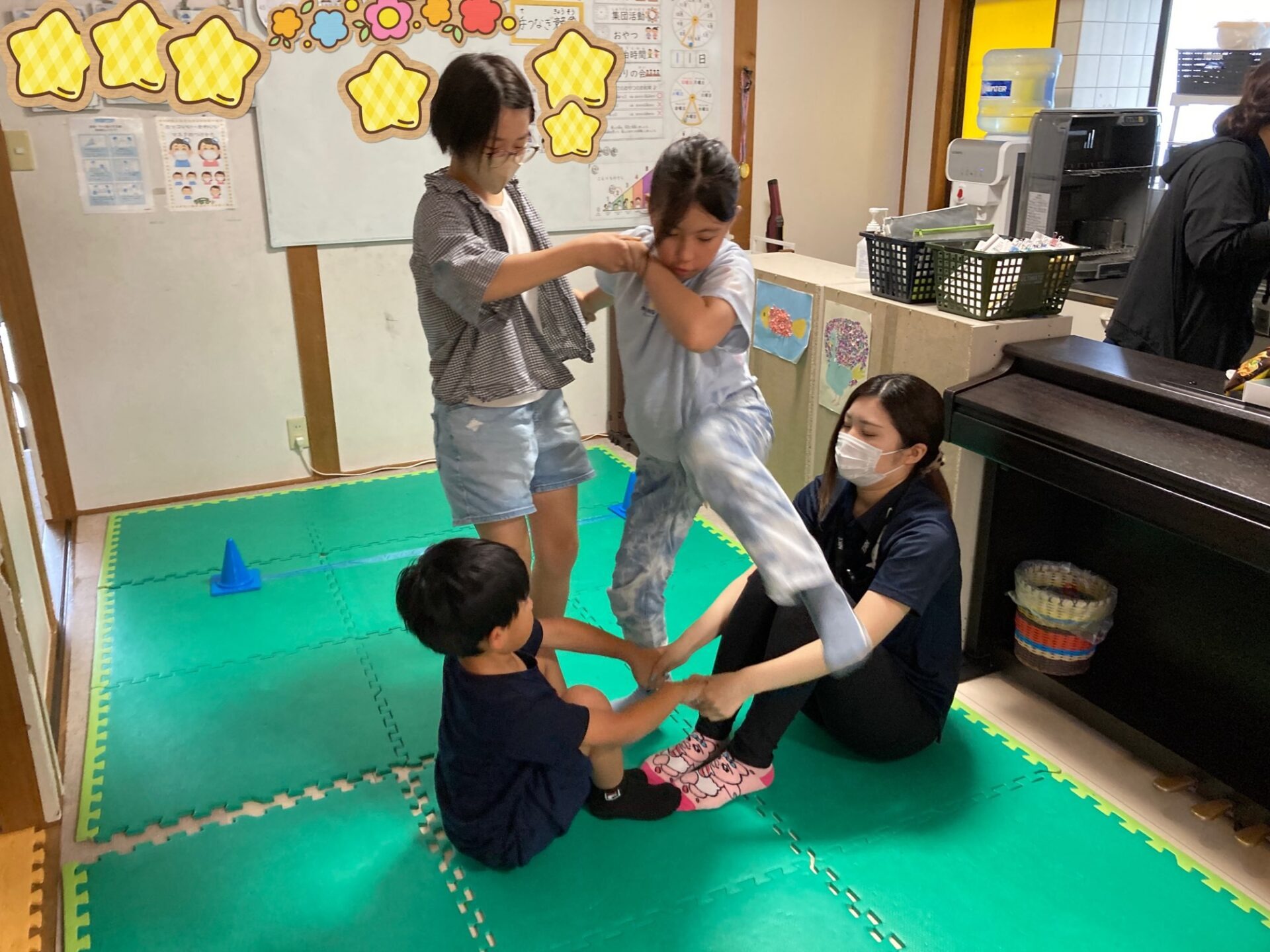 7月11日(木)  手つなぎ競争