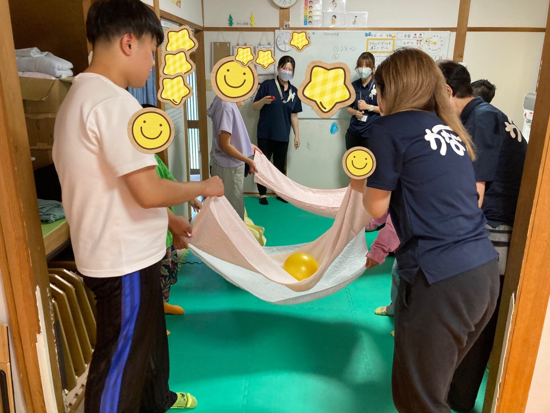 10月3日(火)  タオルでボールを運べ！