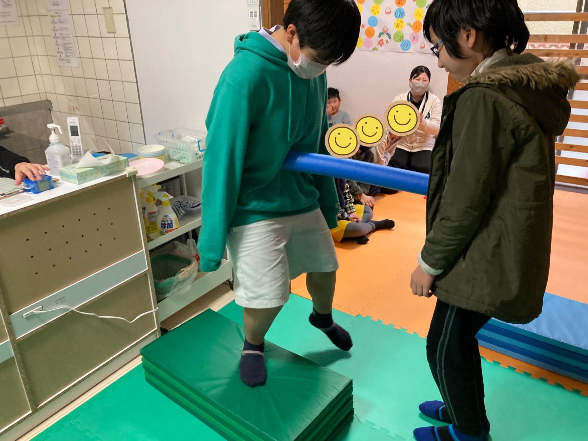 1月16日(木)  2人で棒運び