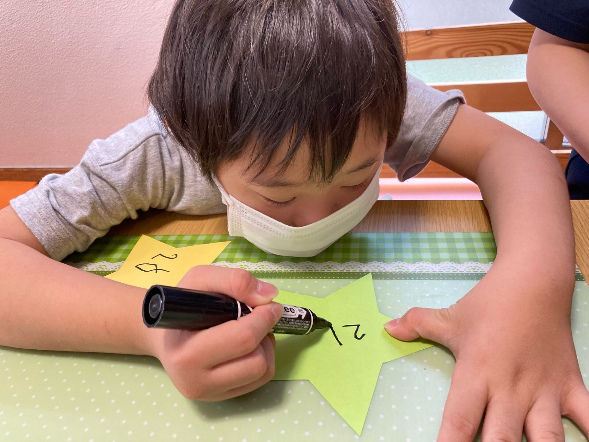 6月27日(月)  7月のカレンダー制作