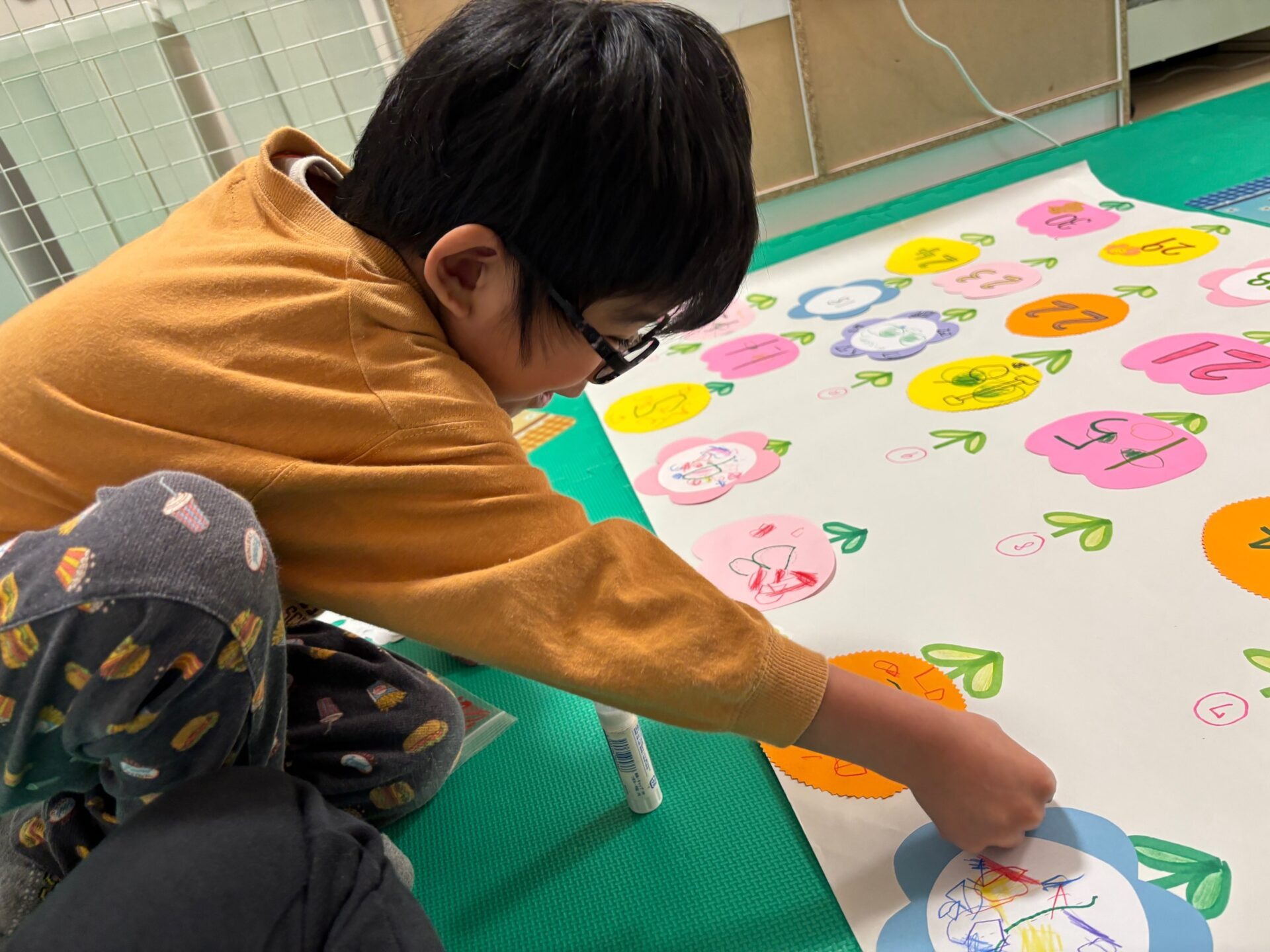 3月29日(土)  4月のカレンダー制作