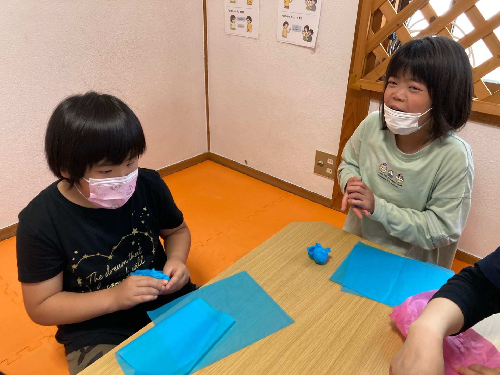 5月23日(月)  さくらんぼ制作