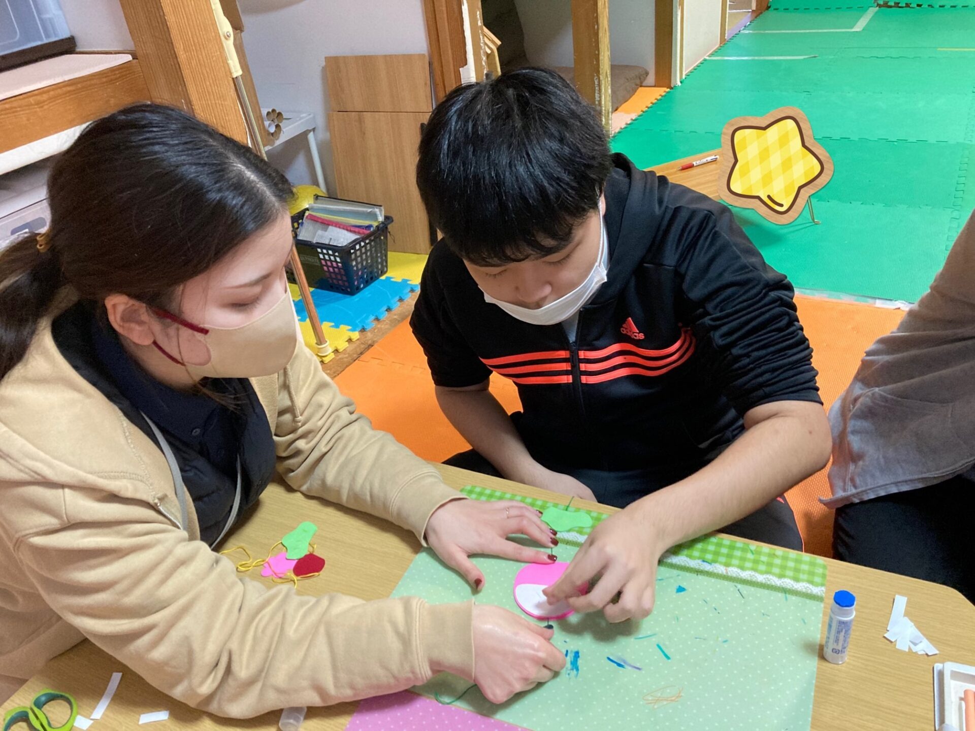 1月18日(水)  つるし飾り制作