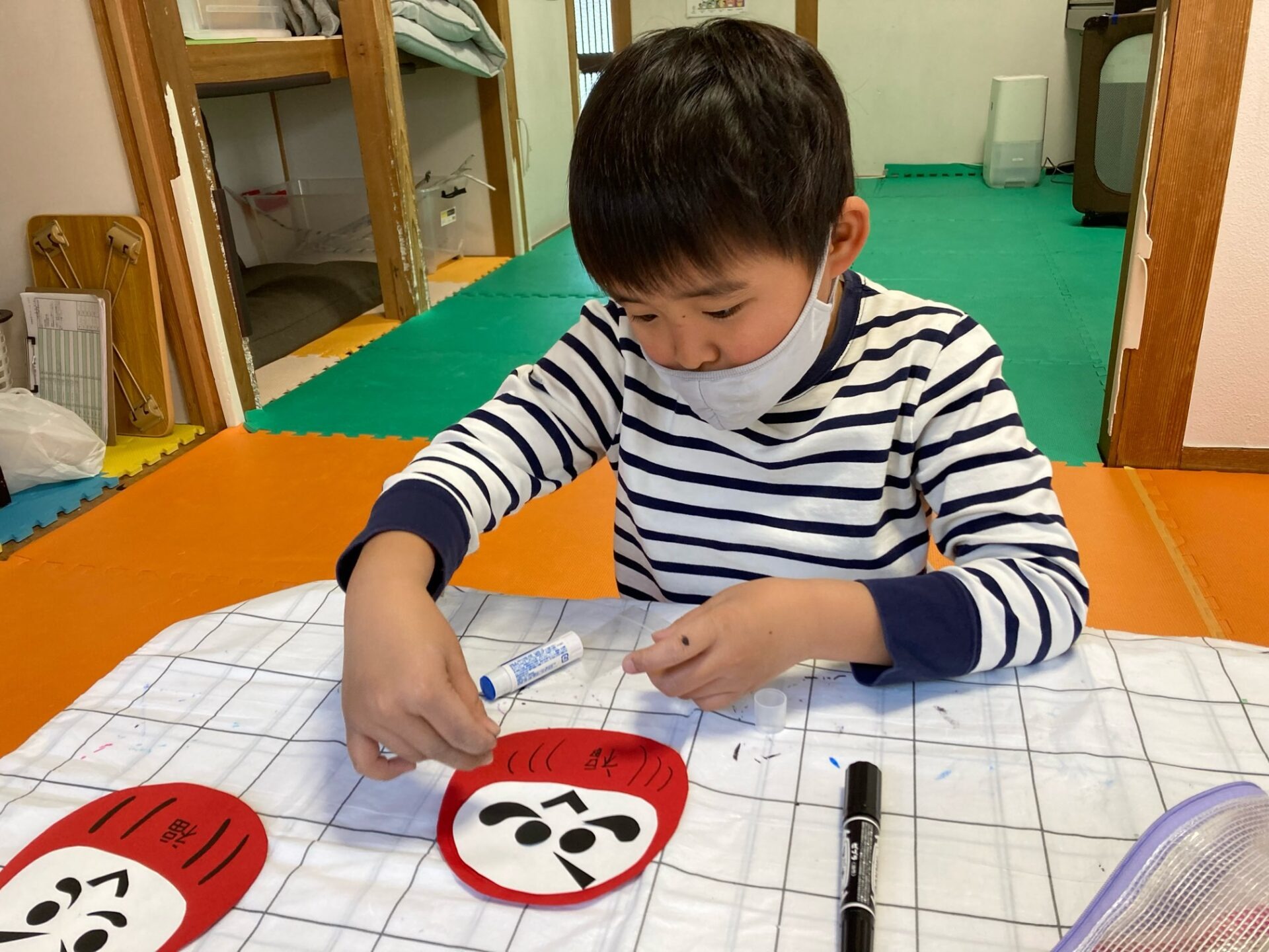 1月28日(金)  平面だるま制作