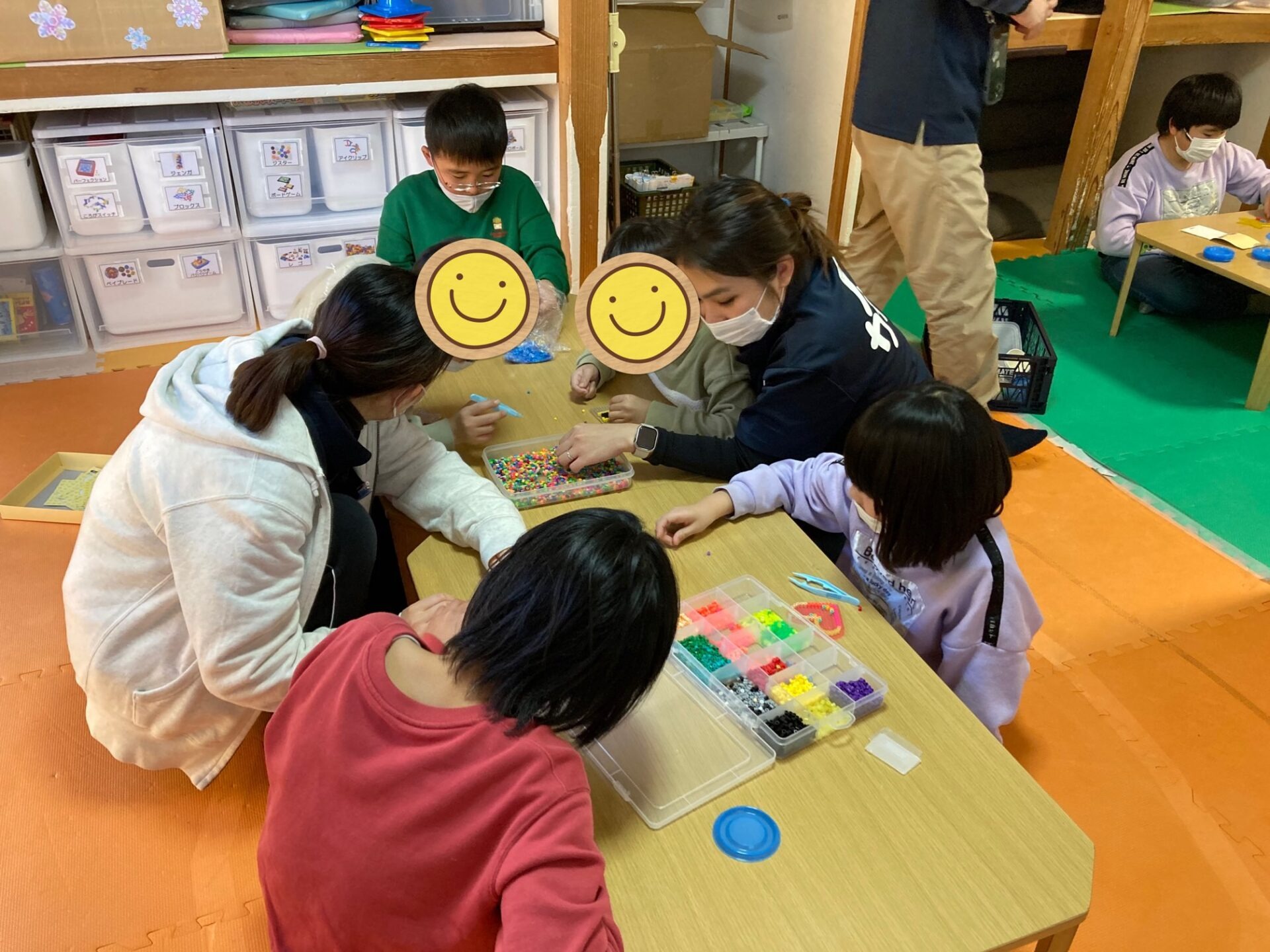 1月10日(火)  アイロンビーズ制作