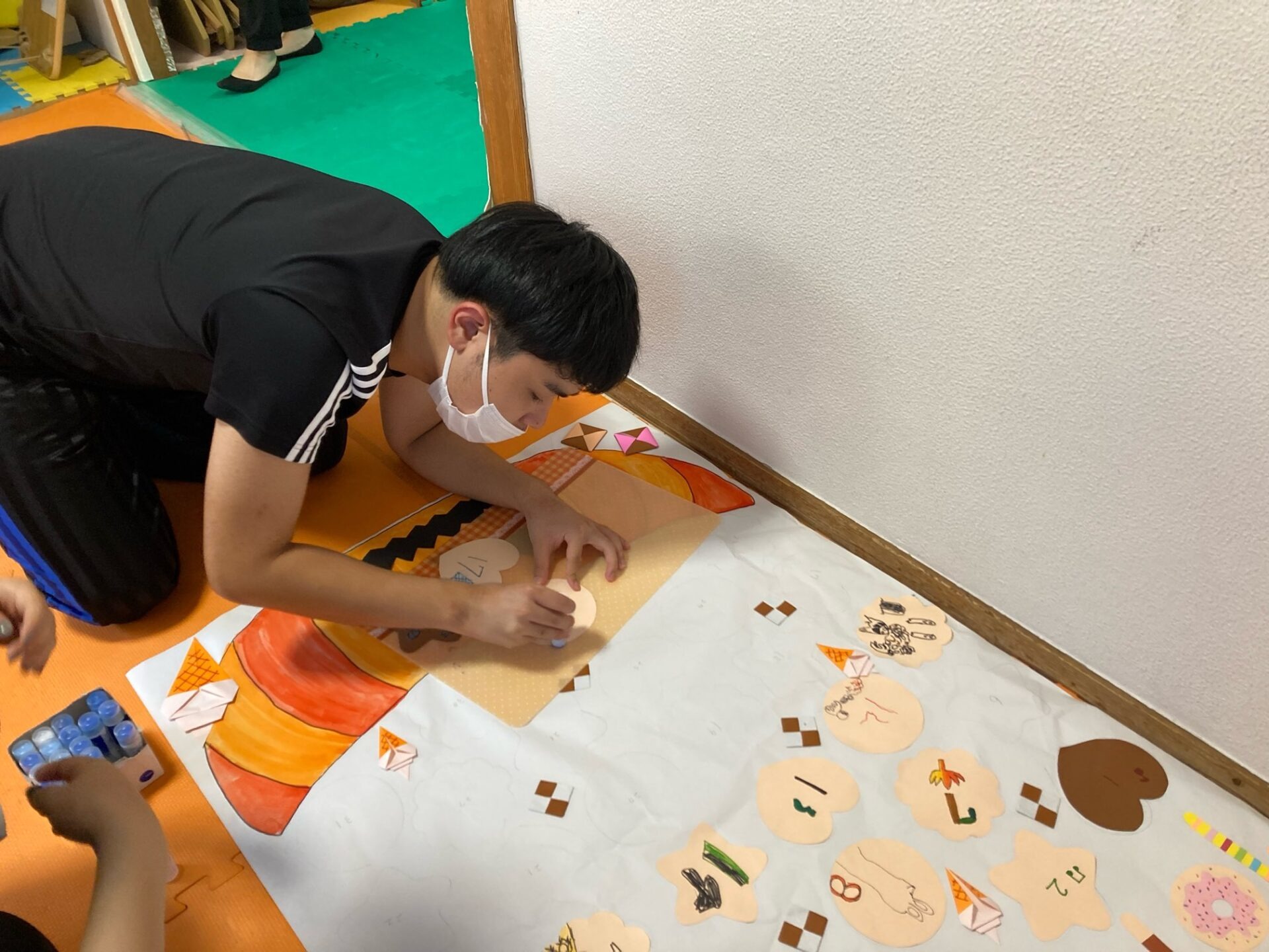 9月29日(木)  10月のカレンダー制作