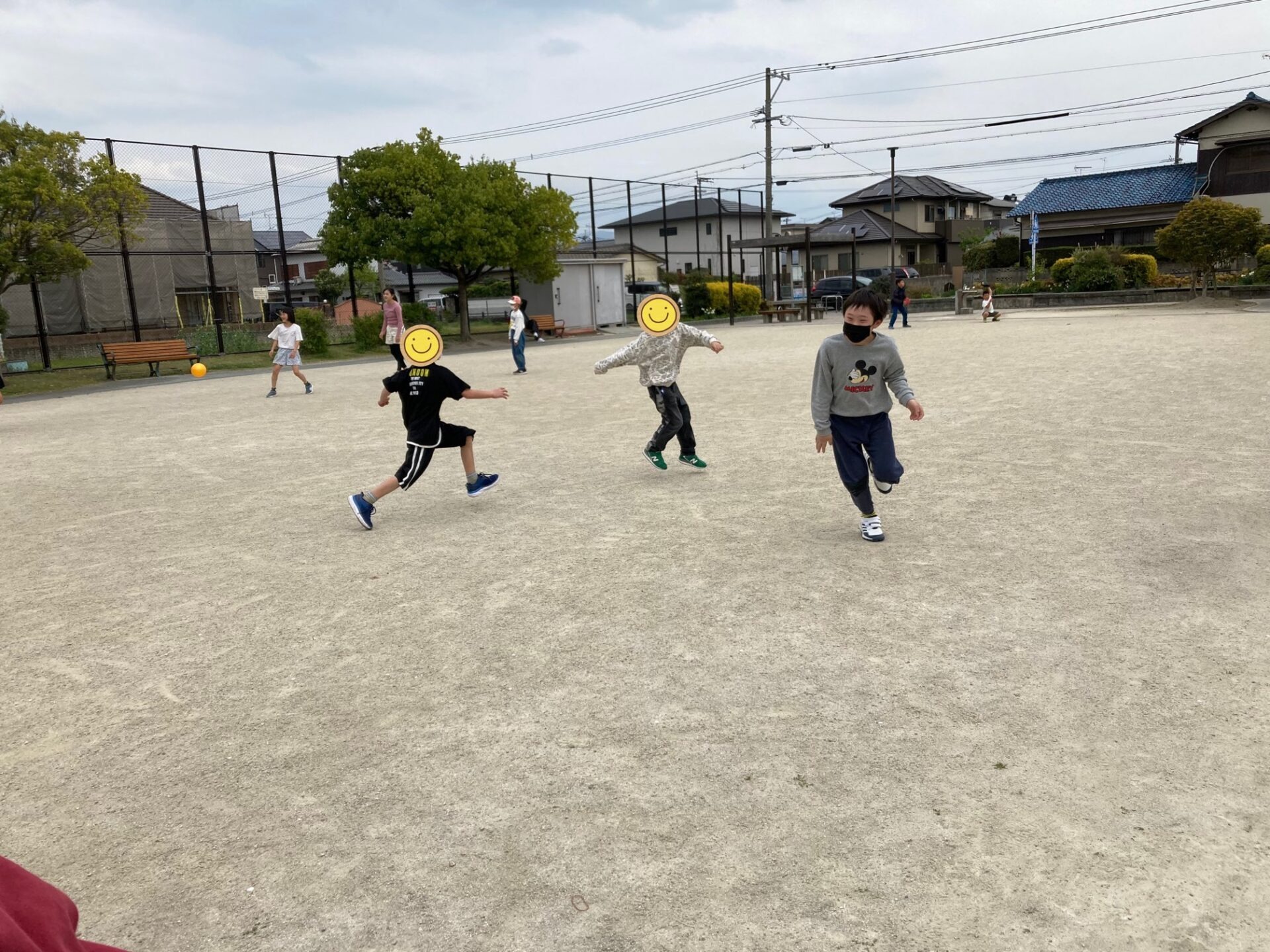 4月4日(火)  だんごむしおにごっこ