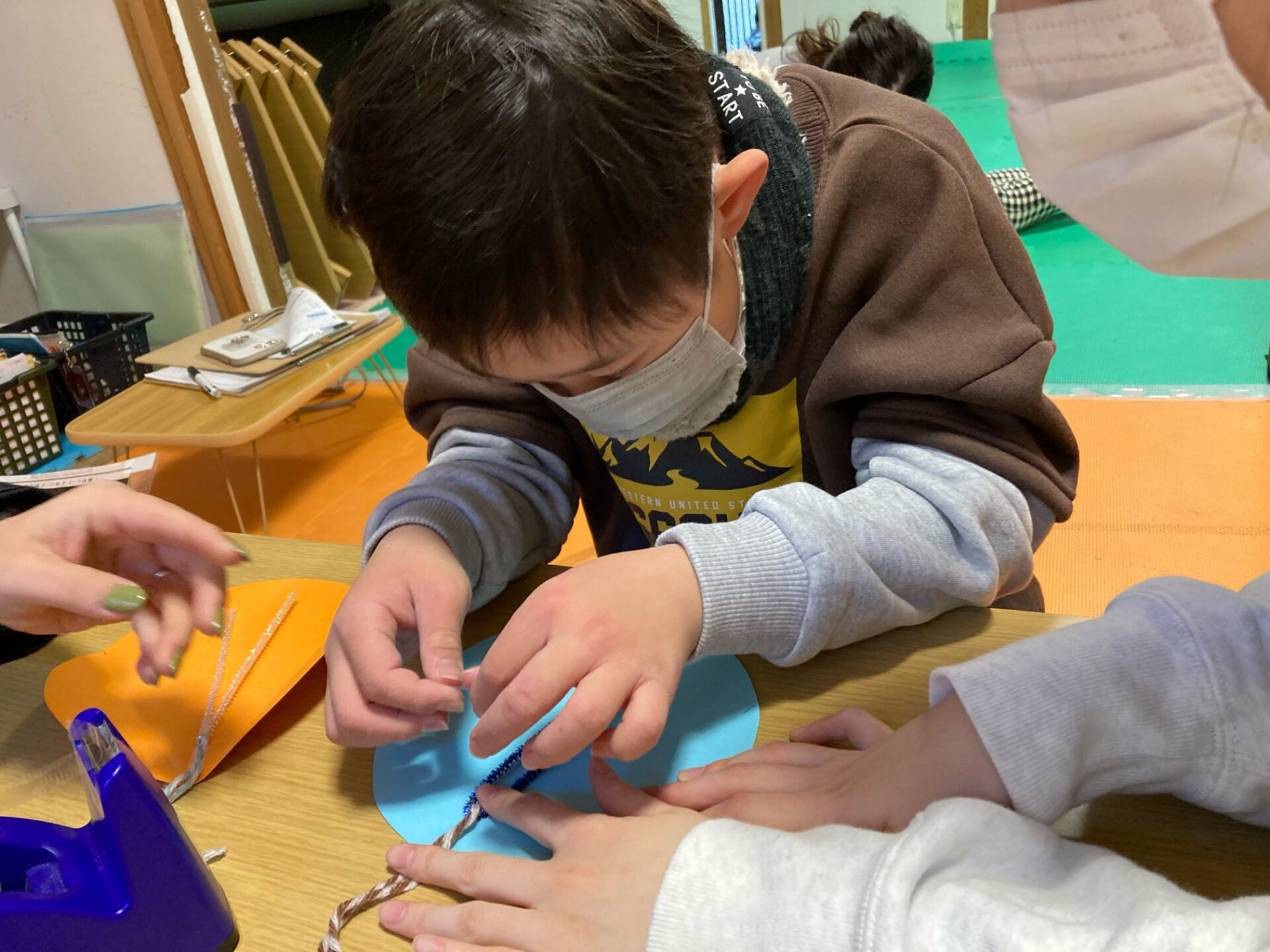 12月15日(木)  クリスマスベル制作