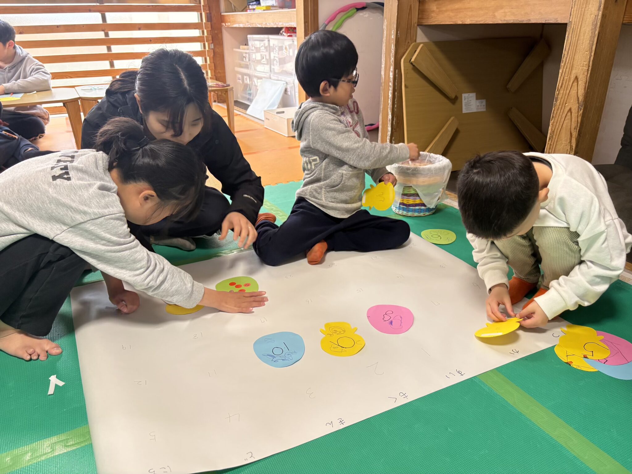 3月28日(土)  4月のカレンダー制作