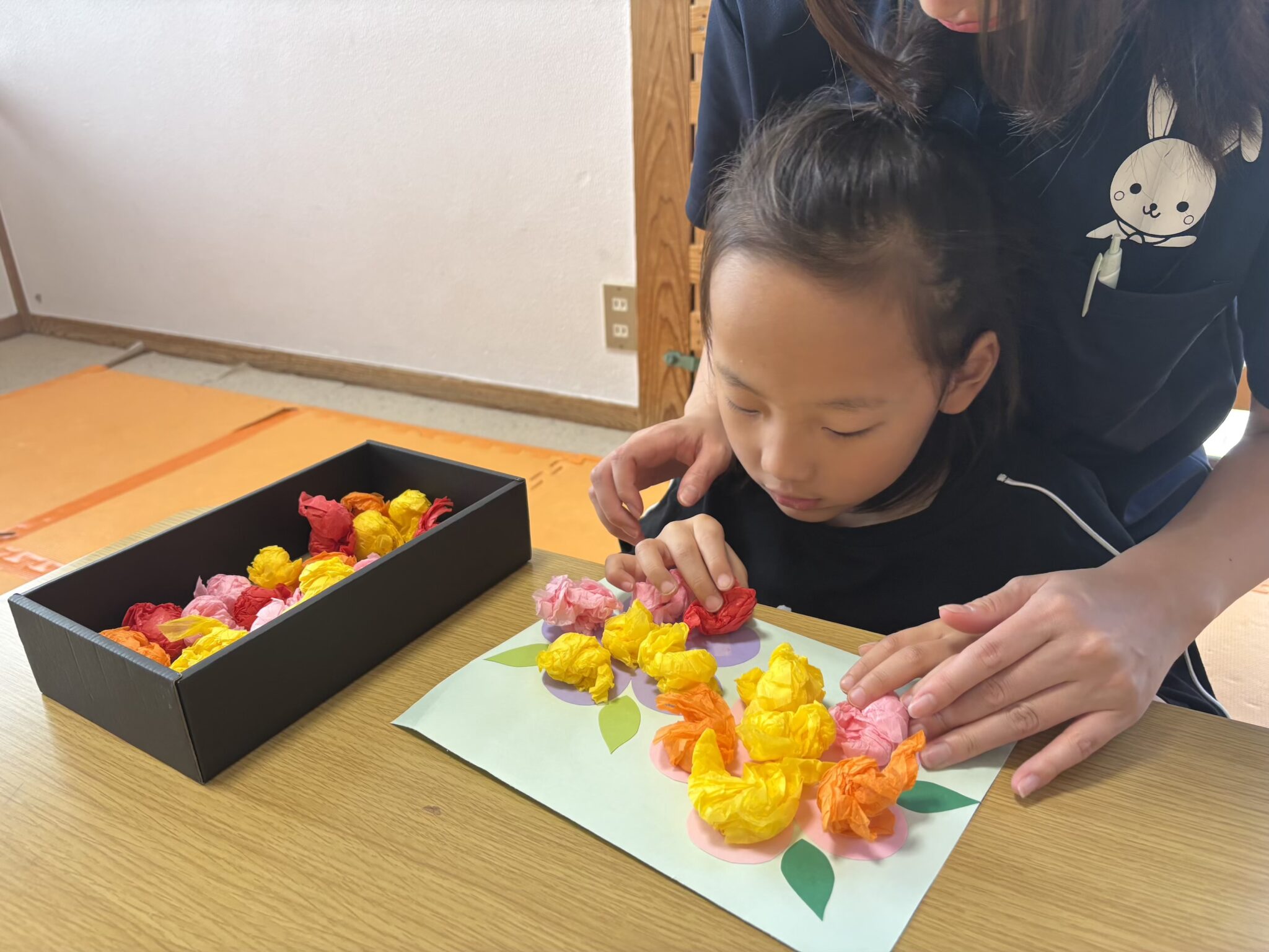 5月11日(月)  お花制作