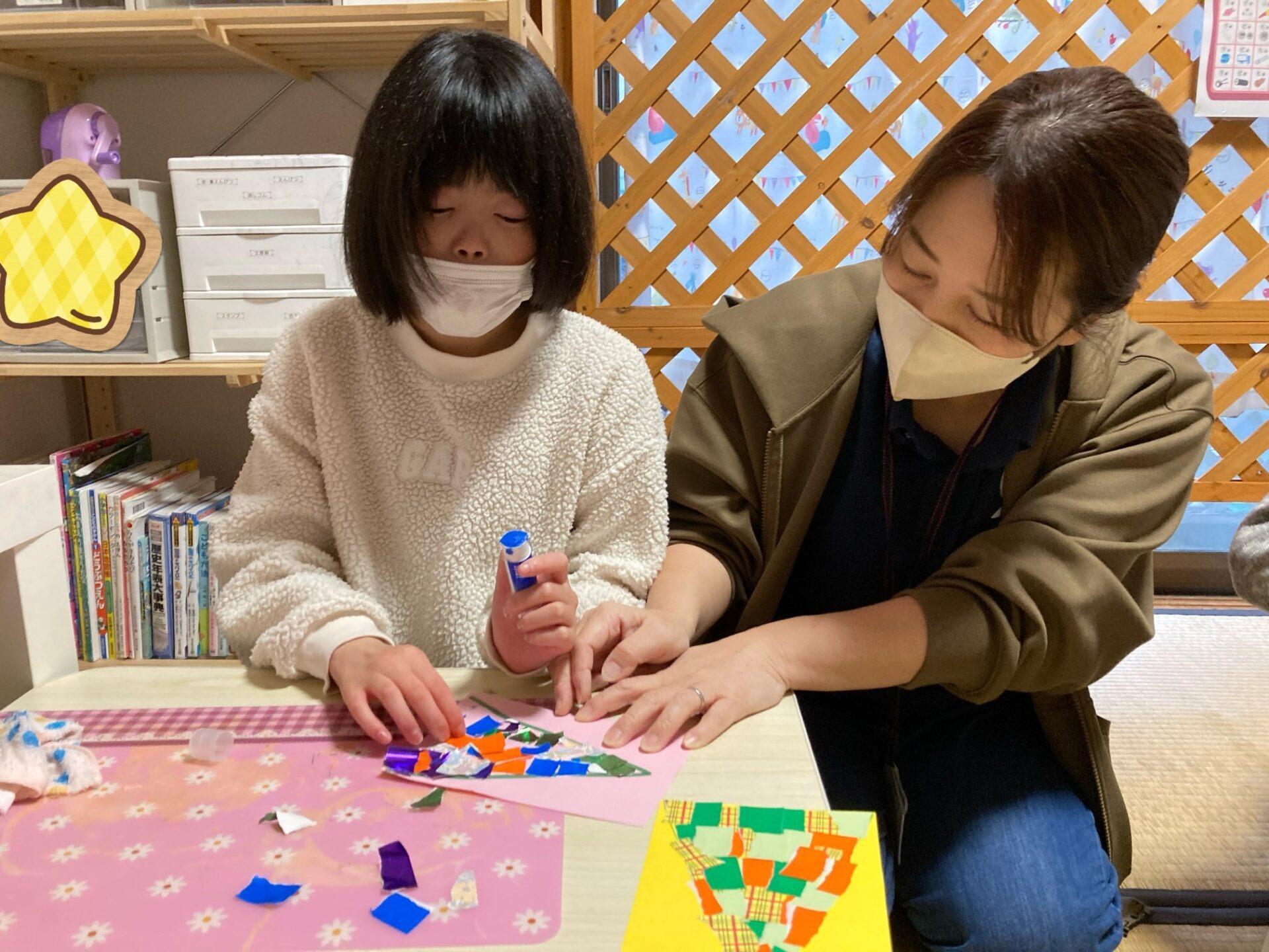 12月19日(木)  クリスマスツリー制作