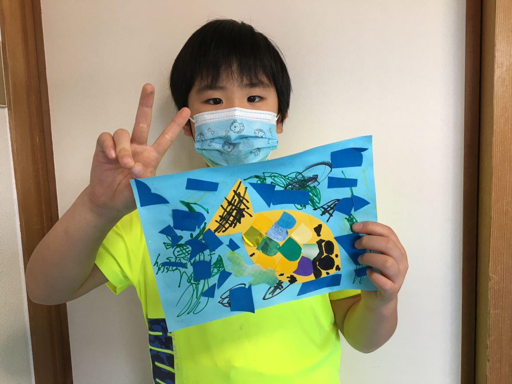 7月26日(月)　お魚カラフルうろこ制作